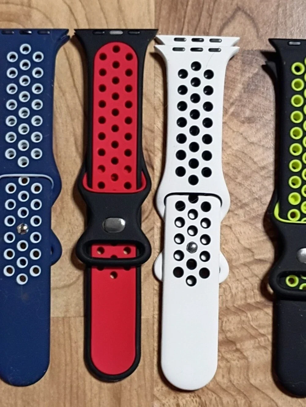 Apple 4 Pack Replacement Silicone Sport Watch Bands 42mm-49mm